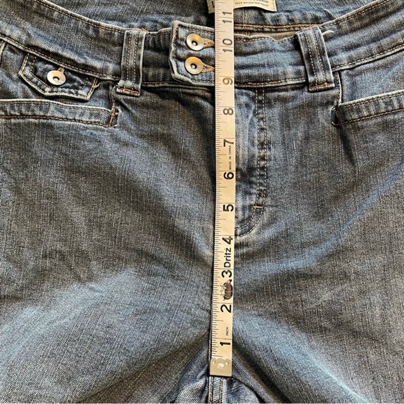 Lee Women’s Blue Stretch Denim Mid Rise Natural Bootcut Jeans Pants Size 12 - Picture 8 of 9